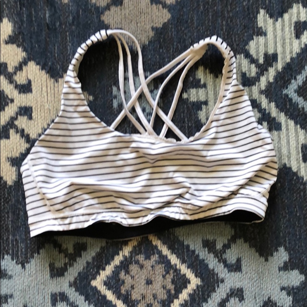 Victoria sport black & white striped sports bra